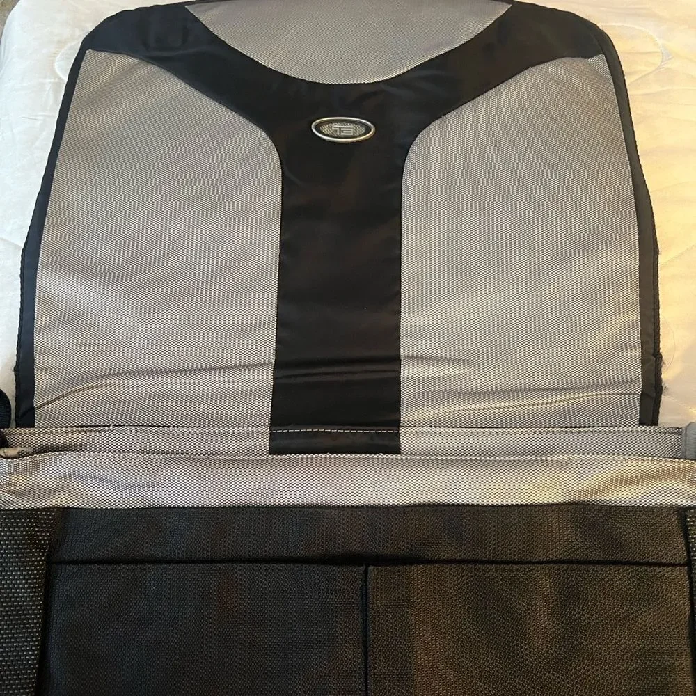 Tumi Voyageur Macon Laptop Carrier Bag